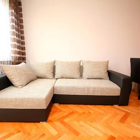 Rent A Flat - Dabrowszczakow St. Apartment